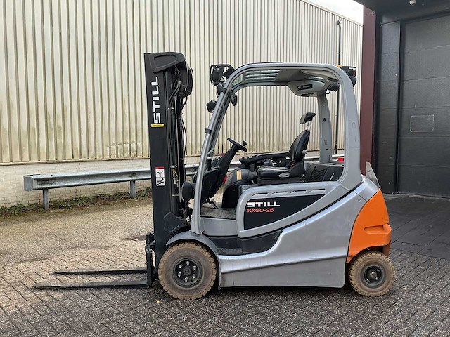 Still - rx60-25 - forklift trucks - 2015 - afbeelding 1 van  11