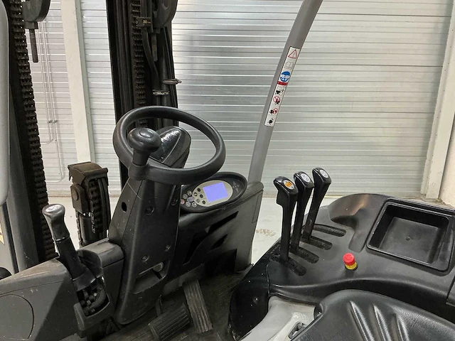 Still - rx60-25 - forklift trucks - 2015 - afbeelding 6 van  8