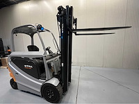 Still - rx60-25 - vorkheftruck- triplex - freelift - sideshift - bluespot - afbeelding 7 van  14