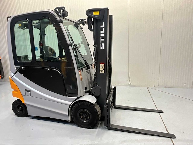 Still - rx60-25 - vorkheftruck triplex - siteshift - freelift - accu uit 2021 - gesloten cabine - airco - afbeelding 18 van  21