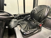 Still - rx60-25 - vorkheftruck, vorkenversteller buiten vorkenbord, triplex, freelift, sideshift, gesloten cabine - afbeelding 4 van  25