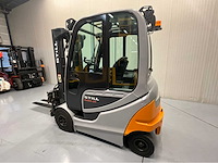 Still - rx60-25 - vorkheftruck, vorkenversteller buiten vorkenbord, triplex, freelift, sideshift, gesloten cabine - afbeelding 19 van  25