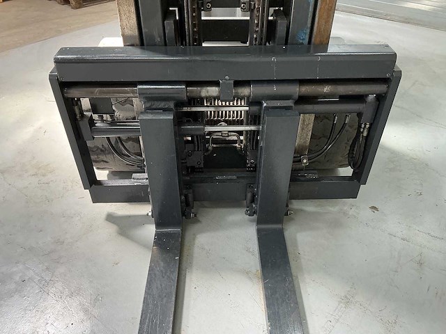 Still - rx60-40 - forklift trucks - 2017 - afbeelding 7 van  10
