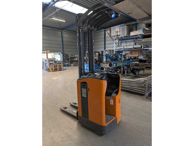 Still 2012 sv12 reach truck - afbeelding 2 van  4