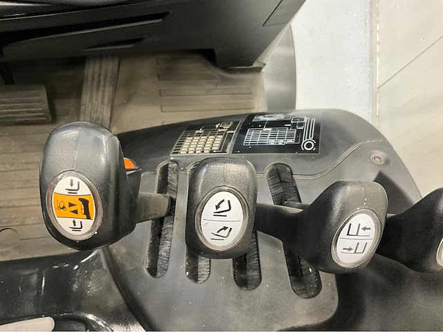 Still 5000kg- rx60-50 - vorkheftruck triplex - vorkenversteller - sideshift - freelift - accu 2015 met maar 1121 uur - afbeelding 8 van  24