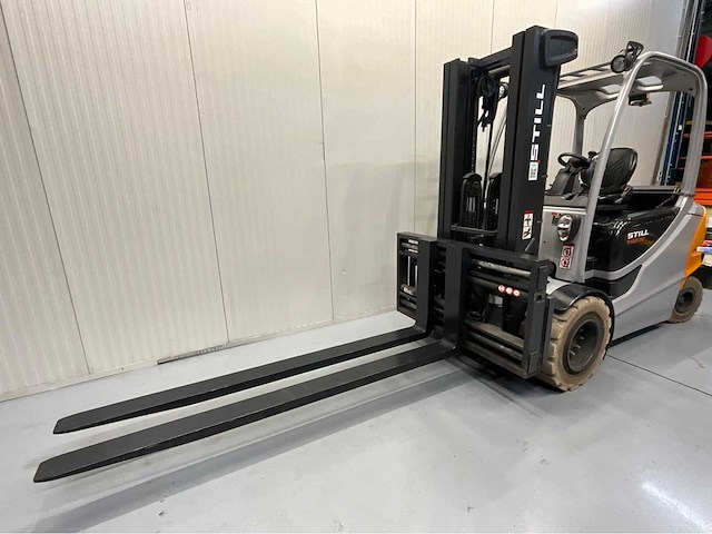 Still 5000kg- rx60-50 - vorkheftruck triplex - vorkenversteller - sideshift - freelift - accu 2015 met maar 1121 uur - afbeelding 21 van  24