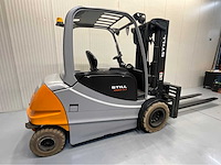 Still 5000kg- rx60-50 - vorkheftruck triplex - vorkenversteller - sideshift - freelift - accu 2015 met maar 1121 uur - afbeelding 22 van  24