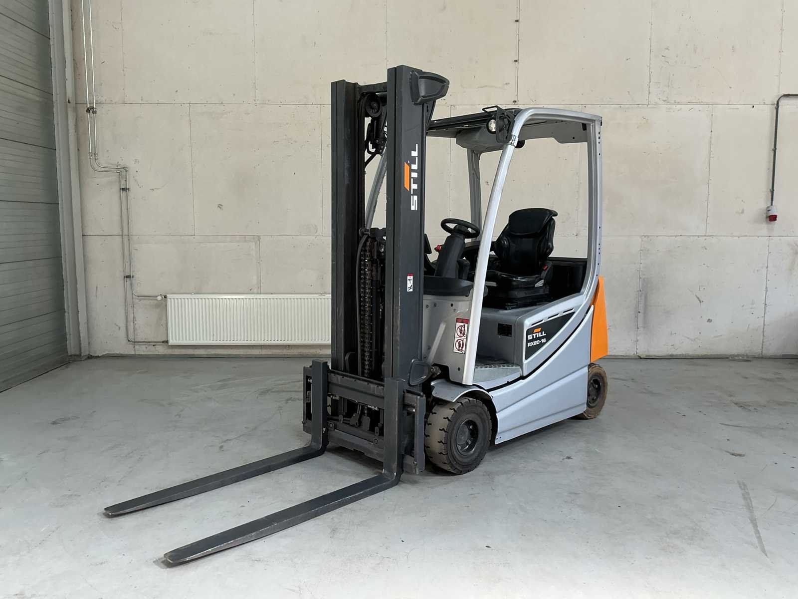 Still ex-verhuur en lease heftrucks en intern transport