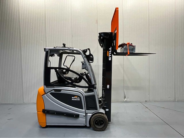 Still rx20-20 - vorkheftruck triplex - sideshift - freelift - acculader - 2020 - redline zijkant - bluespot - afbeelding 13 van  22