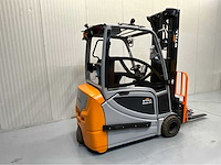 Still rx20-20 - vorkheftruck triplex - sideshift - freelift - acculader - 2020 - redline zijkant - bluespot - afbeelding 19 van  22