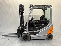 Still rx60-25 - vorkheftruck triplex - vorkensteller - freelift - sideshift- acculader - afbeelding 15 van  19