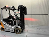 Still rx60-30 vorkheftruck triplex vorkensteller - freelift - sideshift - 2019 - 8026 uur - redline - 4.8m -bluespot - afbeelding 11 van  18