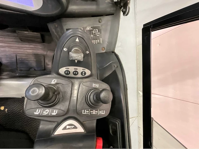 Still rx60-40 vorkheftruck- triplex - vorkensteller - freelift - sideshift - afbeelding 2 van  18