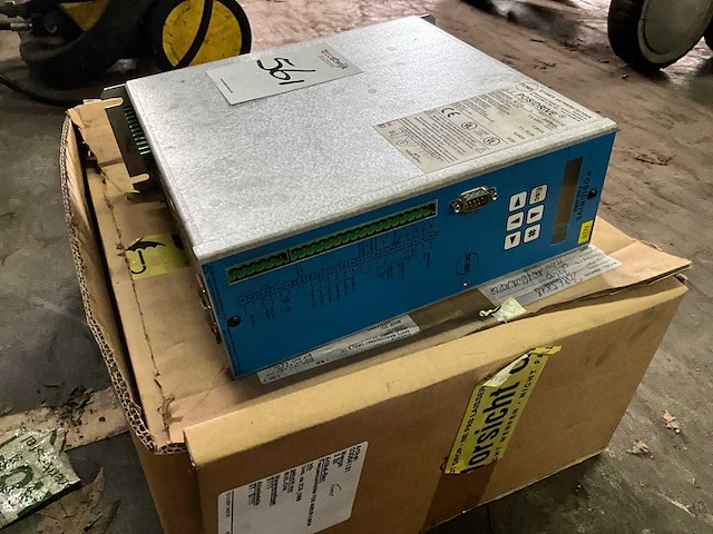 Stöber posidrive fds470/b frequentieregelaar - afbeelding 1 van  5