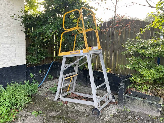 Stockmaster platformtrap - afbeelding 1 van  2