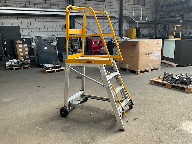 Stockmaster tracker verrijdbare trap - afbeelding 2 van  4
