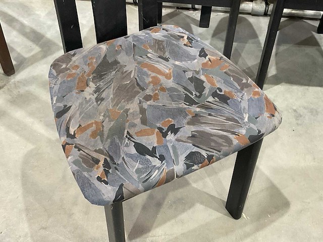 Stoelen en diversen - afbeelding 6 van  7