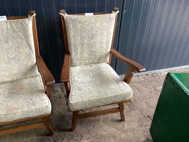 Stoelen - afbeelding 4 van  4