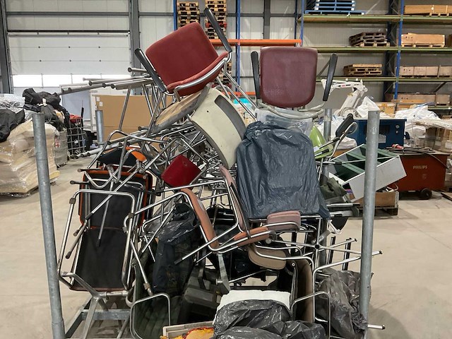 Stoelen - afbeelding 4 van  8