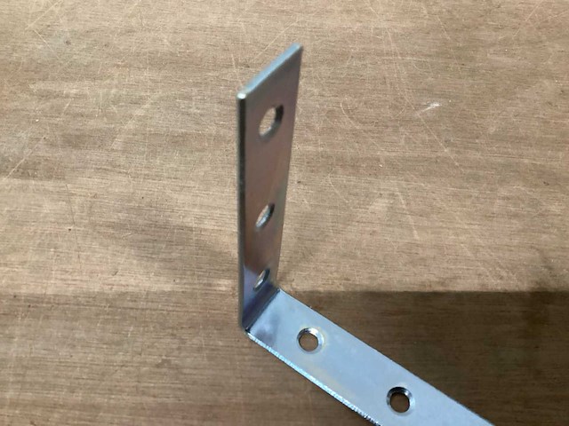 Stoelhoek 100x100x20 mm (600x) - afbeelding 2 van  4