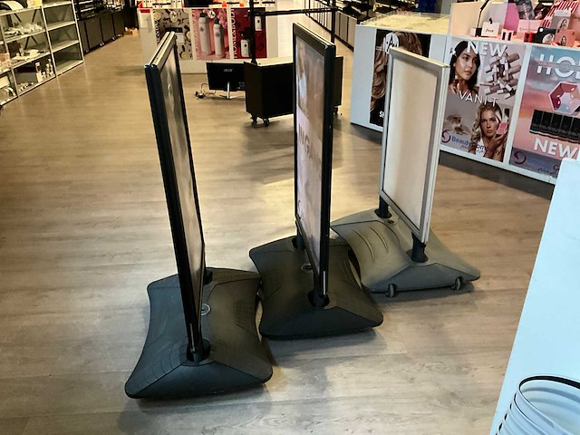 Stoepbord (3x) - afbeelding 1 van  2