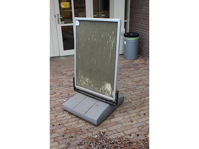 Stoepbord afm. 75 x 126 cm. - afbeelding 2 van  3