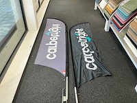 Stoepbord met 2 vlaggen - afbeelding 2 van  3