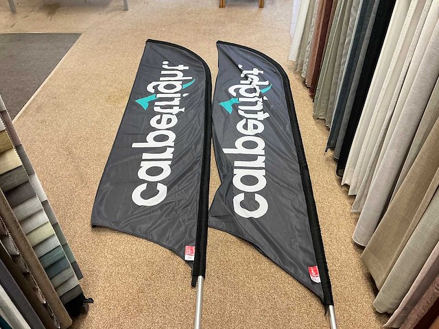 Stoepbord met 2 vlaggen - afbeelding 2 van  3