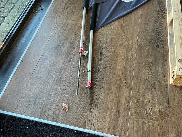 Stoepbord met 2 vlaggen - afbeelding 4 van  4