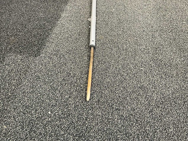 Stoepbord met 2 vlaggen - afbeelding 5 van  5