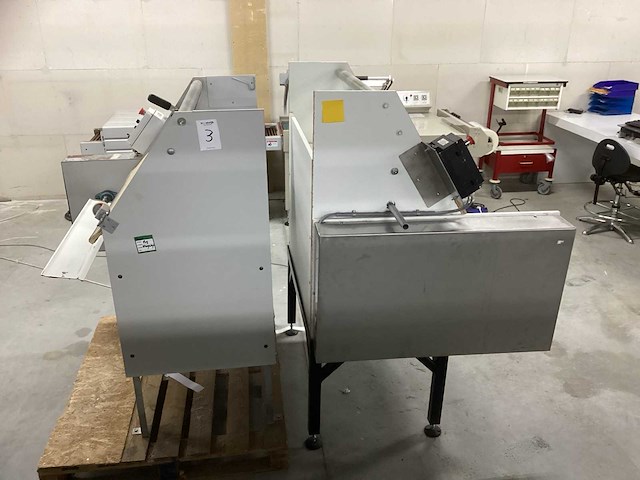 Stoffenschouw- en omwikkelmachines - afbeelding 2 van  9