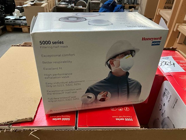 Stofmasker (50x) - afbeelding 1 van  4