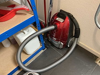 Stofzuiger + diversen - afbeelding 1 van  6