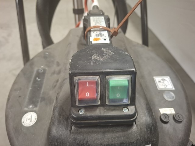 Stofzuiger fijnstof - 40l - 230v numatic, ned 900 a, bouwjaar 2022 - afbeelding 5 van  7