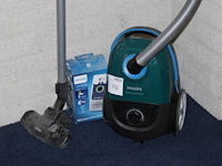Stofzuiger philips met enkele stofzuigerzakken. - afbeelding 1 van  2