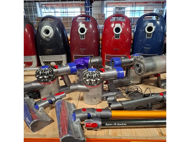 Stofzuigers, miele / dyson - afbeelding 33 van  35