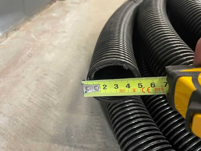 Stofzuigerslang - afbeelding 2 van  2