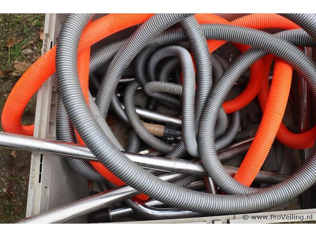 Stofzuigerslangen en buizen - afbeelding 2 van  4