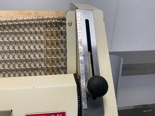 Stokbroodmachine - afbeelding 5 van  5