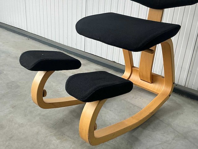 Stokke variér kniestoel - afbeelding 3 van  5