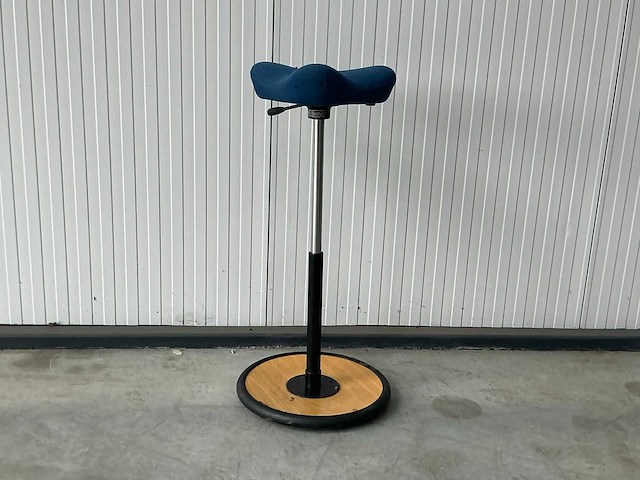Stokke variér kruk - afbeelding 1 van  5