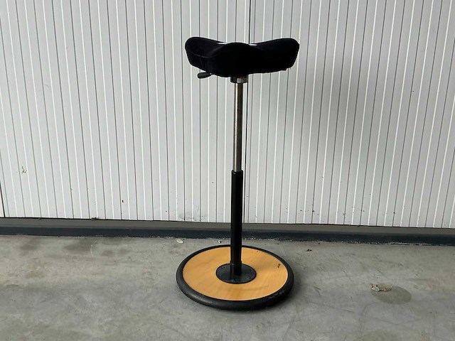 Stokke variér kruk - afbeelding 1 van  5