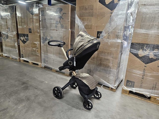 Stokke xplory x ltd. gold black - luxe kinderwagen - afbeelding 7 van  16