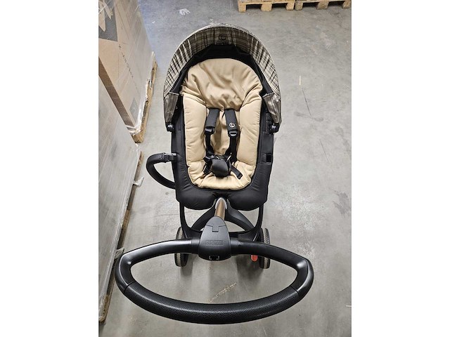 Stokke xplory x ltd. gold black - luxe kinderwagen - afbeelding 13 van  16