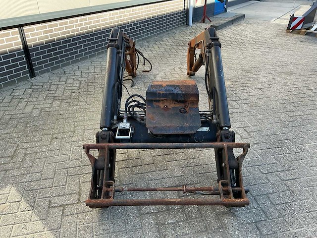 Stoll f30 hdp voorlader - afbeelding 2 van  5
