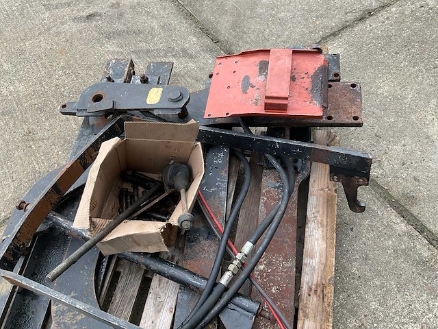 Stoll voorlader aanbouwframe - afbeelding 7 van  8