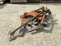 Stoll voorlader steunen passend voor new holland 7030 - voorladers en accessoires - afbeelding 4 van  8
