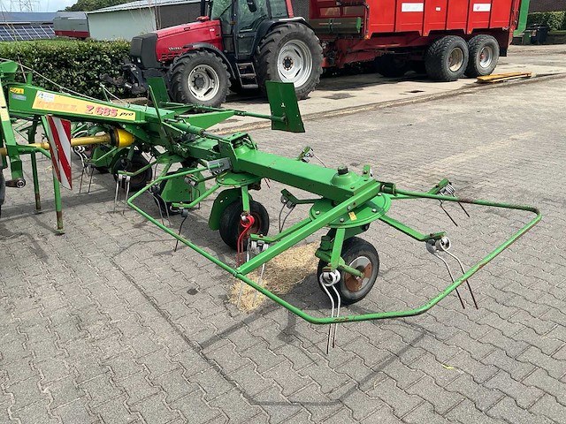 Stoll z685 pro driepunts hooischudder - afbeelding 13 van  13