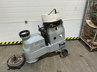 Stonetech vloerenschuurmachine - afbeelding 10 van  17