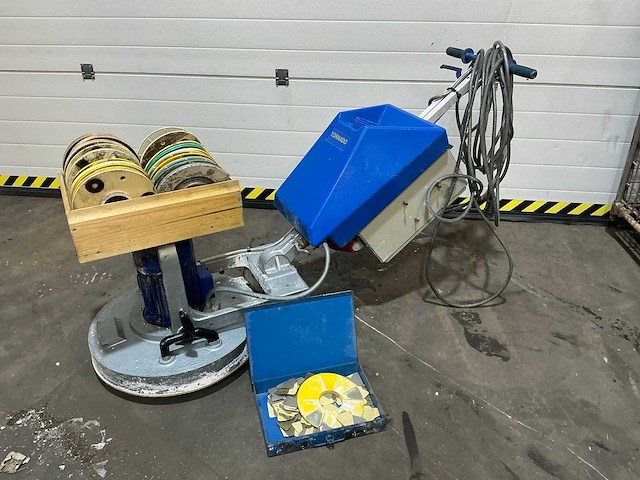 Stonetech vloerensvhuurmachine - afbeelding 1 van  11